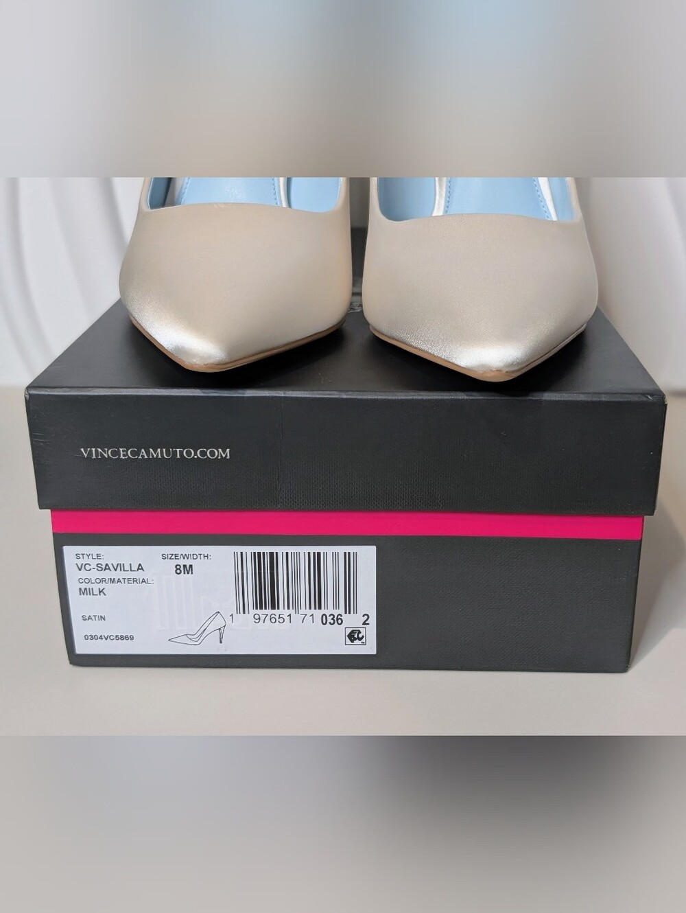 Vince Camuto Savilla Ivory Satin Bridal Wedding Pumps Heels NIB Size 8 - Picture 16 of 16